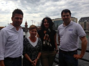 Das Berliner Kompetenz-Team v. l. n. r.: Objekt- und Vertriebsleiter Heiko Ostendorf, Ursula Koslik, die Mitbegründerin von BoatShop24, Sanja Andrusic, die Leiterin der Abteilung Kundenbetreuung und boatoon.com-CEO Torben Knappe